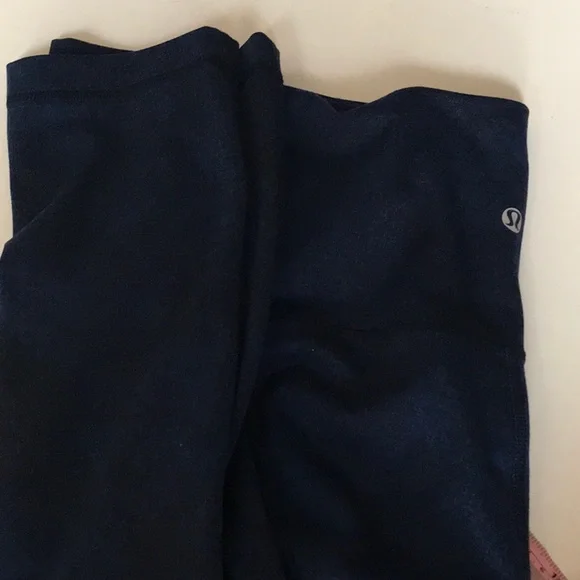 Lululemon Wunder Under Crop - Picture 11 of 11